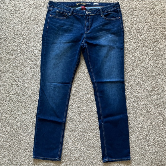 Juniors Arizona Super Skinny Jeans Size 17 Average - Picture 2 of 8
